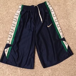 Boy's Nike Shorts - Size M